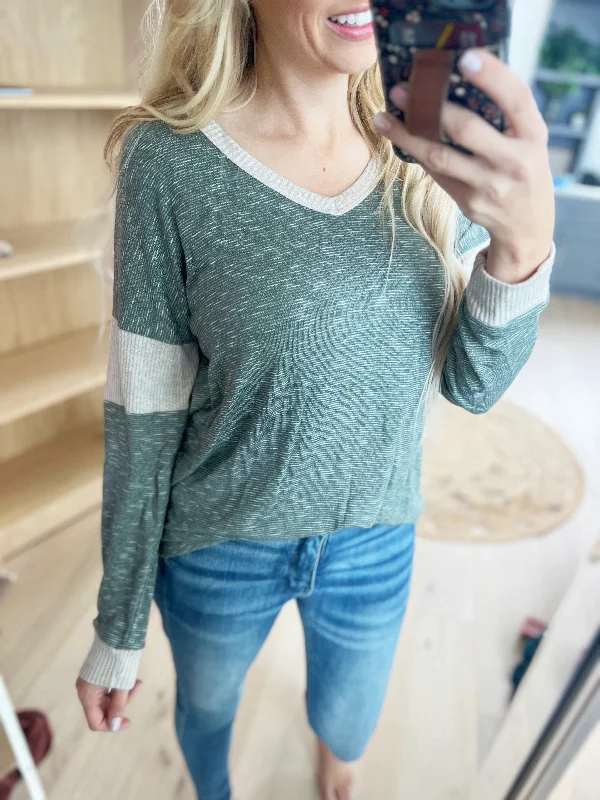 Hustlin Color Block Top in Olive