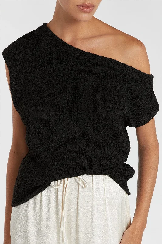 KERRY BLACK ASSYM KNIT TOP