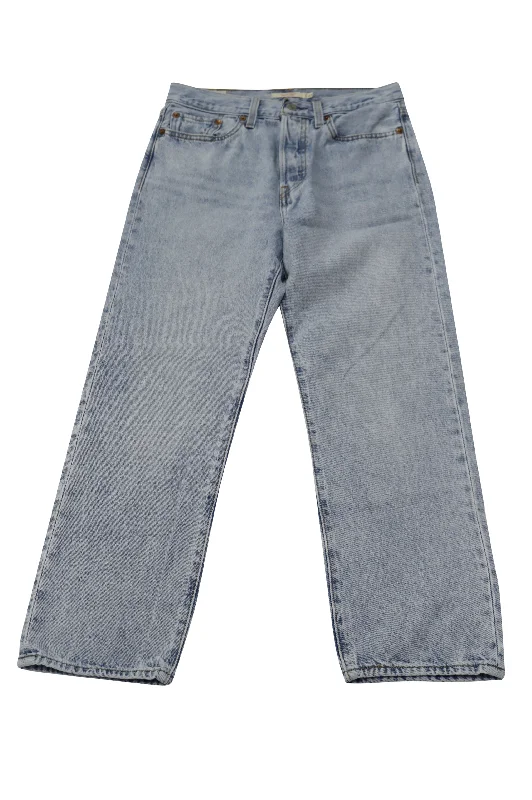 Get It Before It’s Gone!Get It Before It’s Gone!Levi's Wedgie Straight Fit Jeans in Light Blue Cotton Get It Before It’s Gone!Get It Before It’s Gone!Levi's Wedgie Straight Fit Jeans in Light Blue Cotton