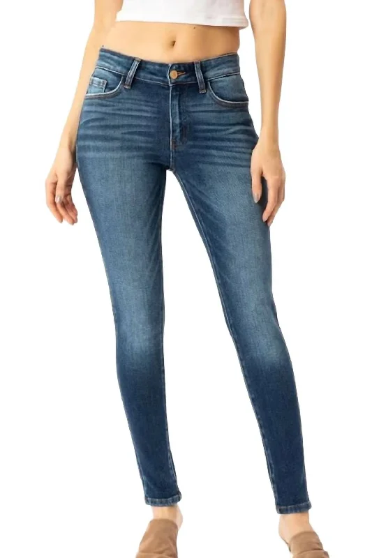 Score Huge Discounts Today!Score Huge Discounts Today!Women's Premier Mid Rise Super Skinny Jeans In Medium Stone Wash Score Huge Discounts Today!Score Huge Discounts Today!Women's Premier Mid Rise Super Skinny Jeans In Medium Stone Wash