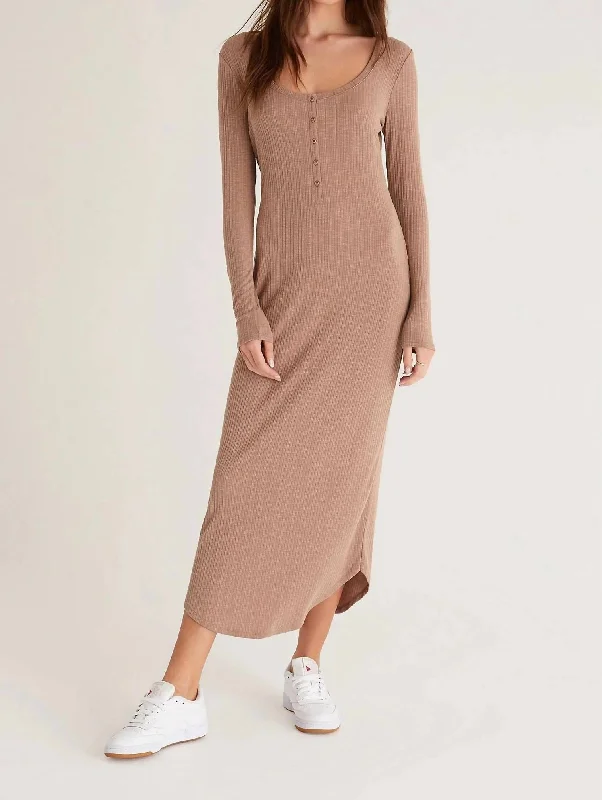 Don't Miss Out!Don't Miss Out!Heidi Rib Henley Midi Dress In Portabella