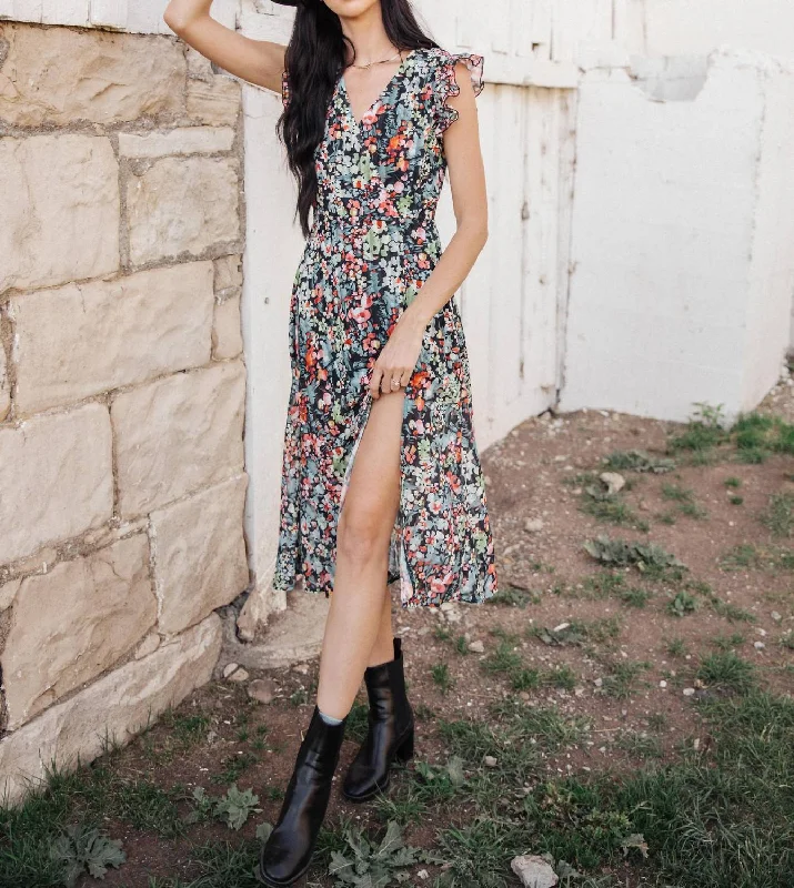 Bigger Savings, Better Shopping!Bigger Savings, Better Shopping!Seaside Floral Midi Dress In Black Bigger Savings, Better Shopping!Bigger Savings, Better Shopping!Seaside Floral Midi Dress In Black