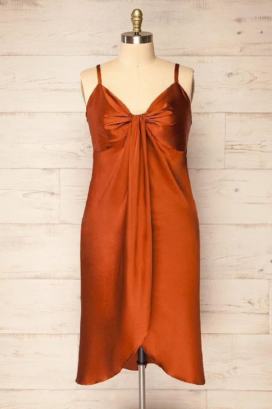 Shop the Hottest Deals!Shop the Hottest Deals!Mikoo Rust | Plus Size Midi V-Neck Slip Dress Shop the Hottest Deals!Shop the Hottest Deals!Mikoo Rust | Plus Size Midi V-Neck Slip Dress