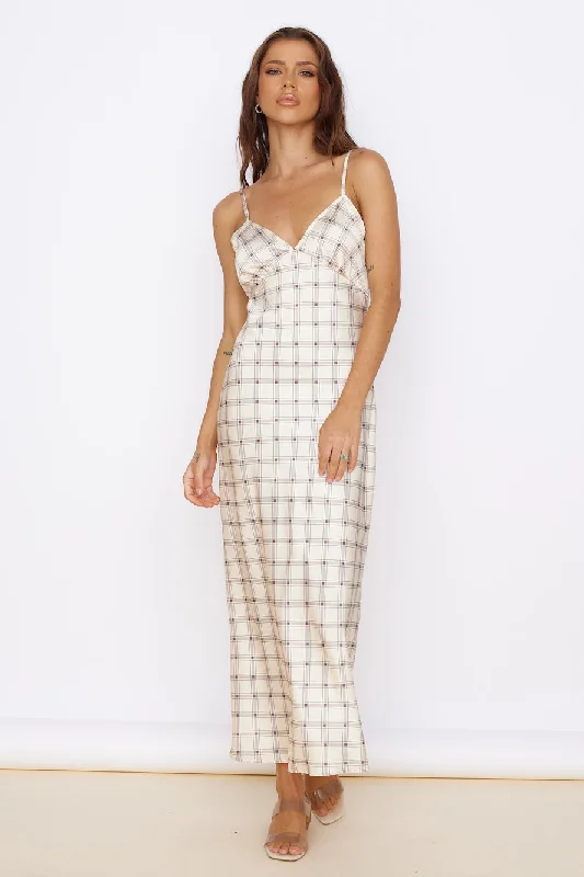 Huge Price Cuts Await!Huge Price Cuts Await!SNDYS Camilla Dress Check Print