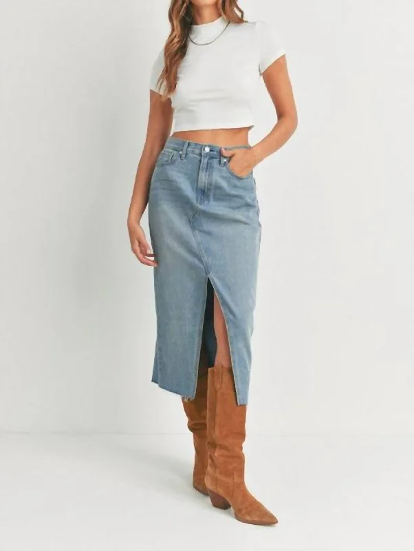 Save Like Never Before!Save Like Never Before!Denim Midi Skirt With Slit In Light Wash Save Like Never Before!Save Like Never Before!Denim Midi Skirt With Slit In Light Wash