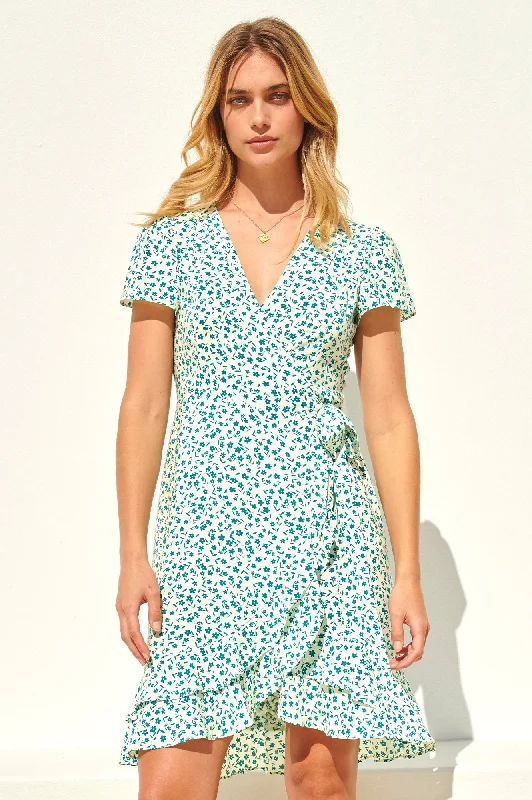 Get It Before It’s Gone!Get It Before It’s Gone!Chelsea Wrap Dress | Daisy Flower Cream/Verdigris Green Get It Before It’s Gone!Get It Before It’s Gone!Chelsea Wrap Dress | Daisy Flower Cream/Verdigris Green