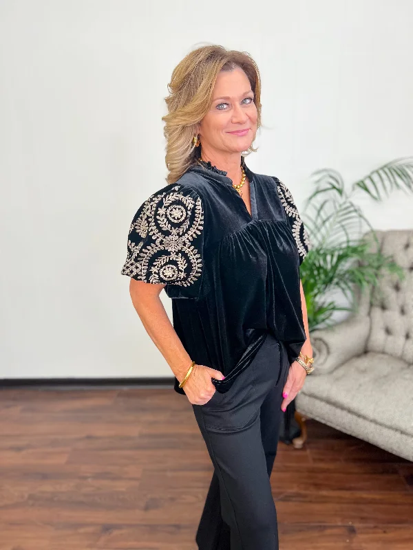 Enjoy Huge Discounts Now!Enjoy Huge Discounts Now!Come Closer Velvet Embroidered Top-Black