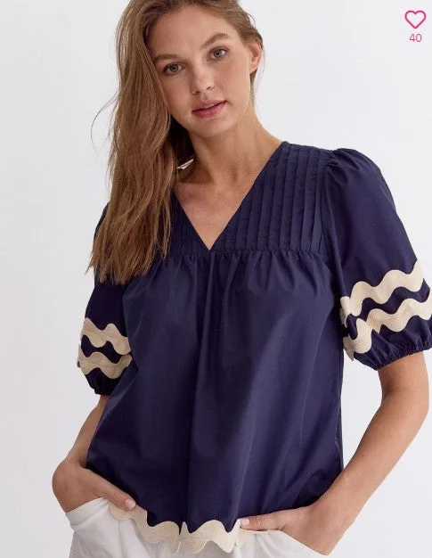 Sale Alert – Get Ready to Shop!Sale Alert – Get Ready to Shop![entro] Afternoon Daydream Top-Navy
