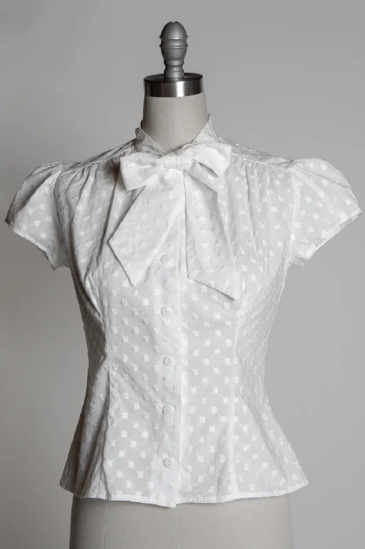 Your Wallet Will Thank You!Your Wallet Will Thank You!Estelle Blouse - Embroidered Ivory